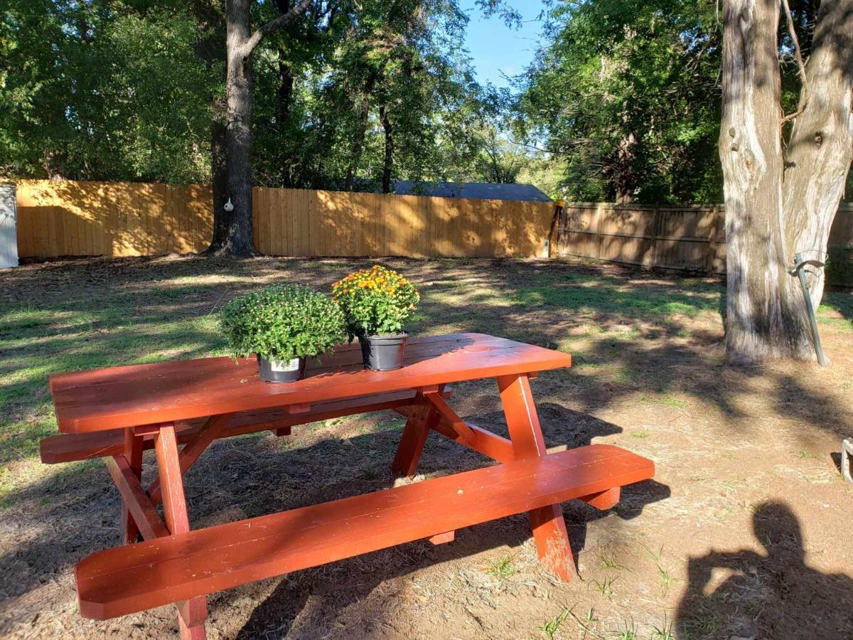 Midtown Southern Charm Tyler Bagian luar foto