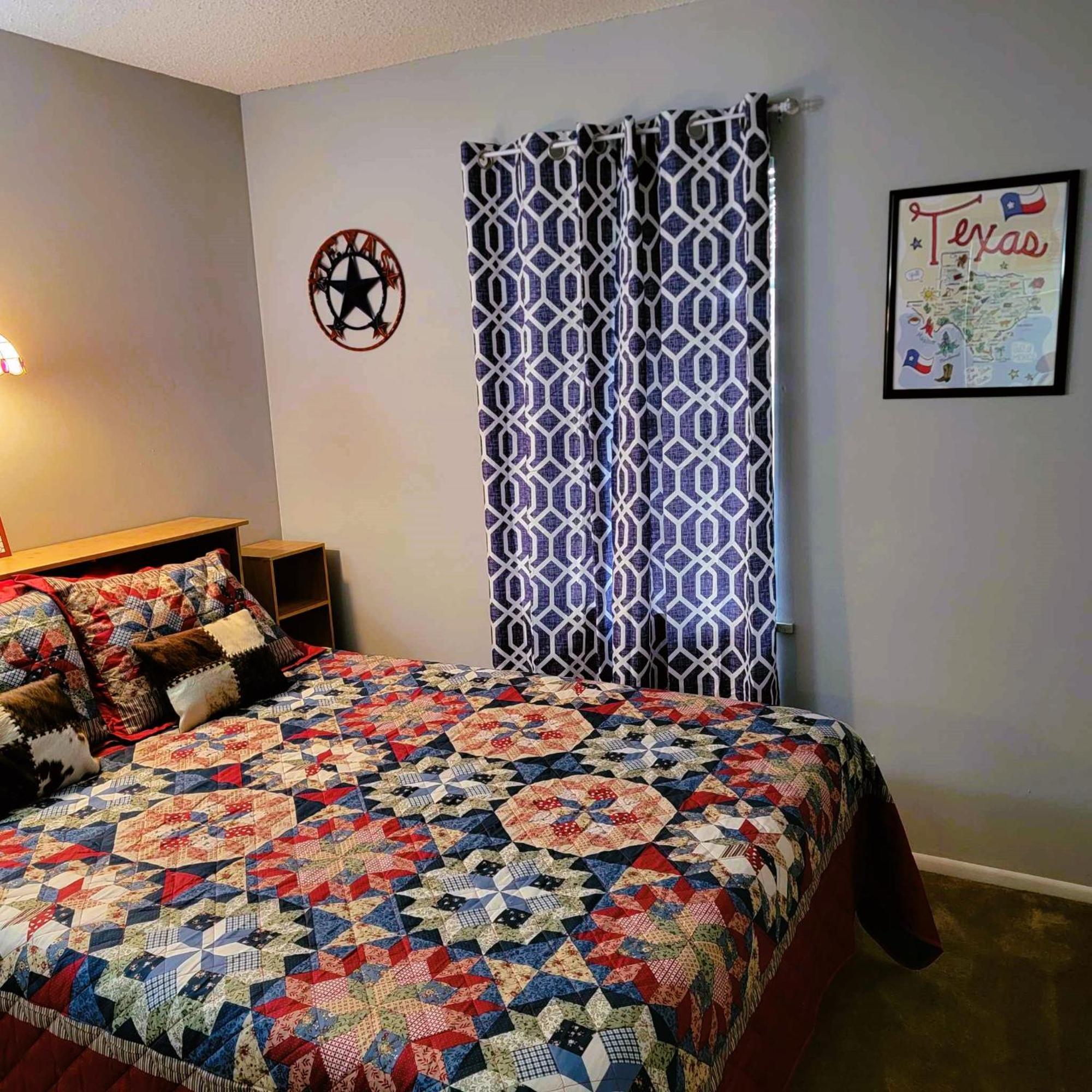 Midtown Southern Charm Tyler Bagian luar foto